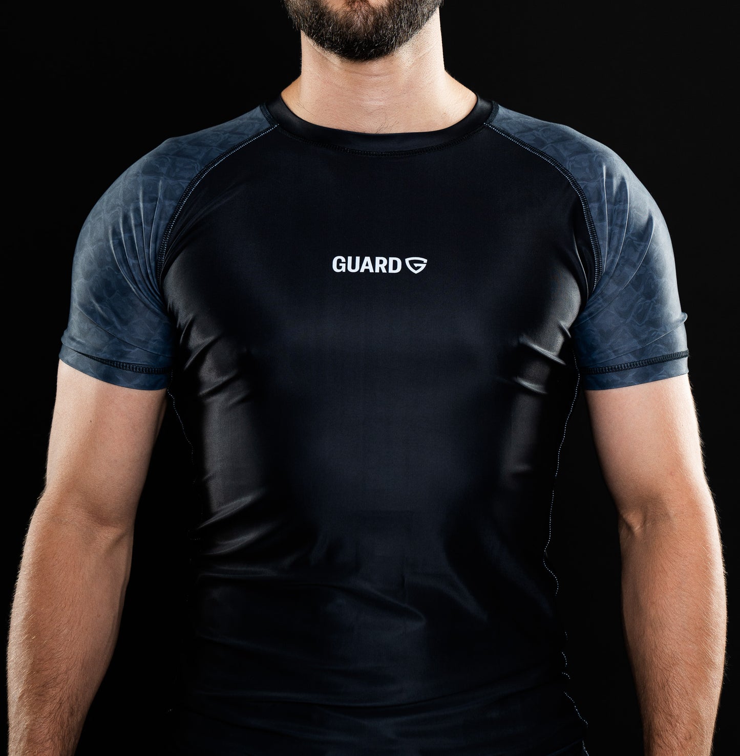 Anaconda, Short-Sleeved Rashguard